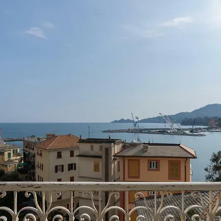 Carlotta Flexyrent Apartman Rapallo